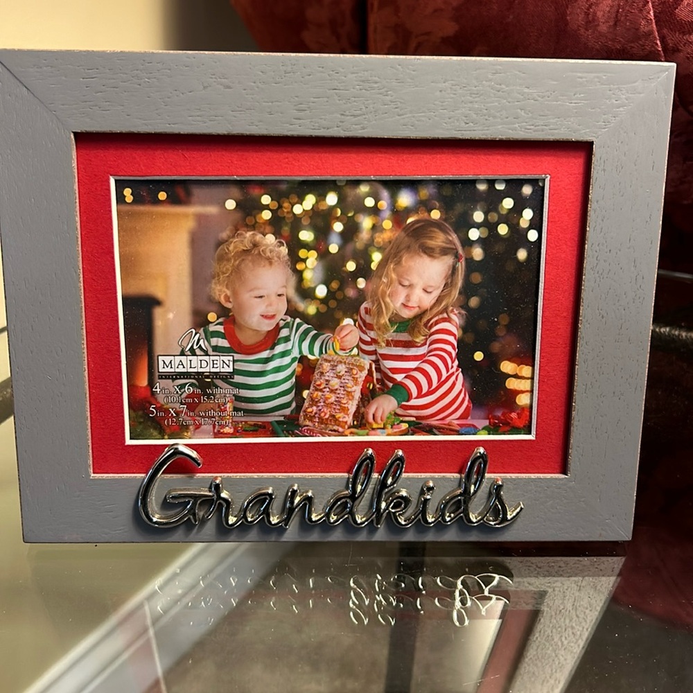Beautiful picture frame.